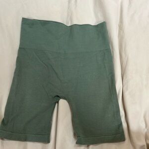 Hatch maternity bike shorts size 1